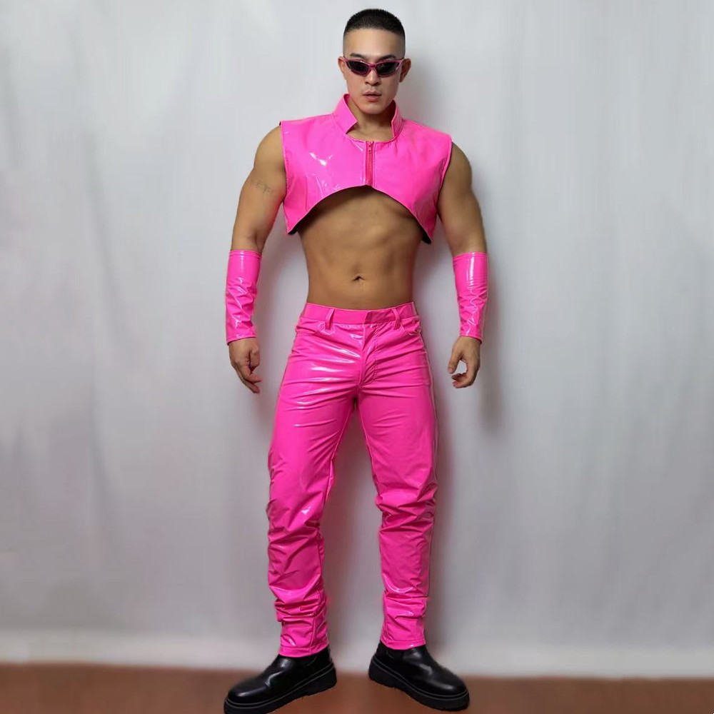 Sexy Fluorescent Pink Leather  - Board Game Yogi 评论和价格